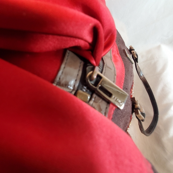 Rare Vintage Fendi One of a Kind Brown Beaded Embroidered Bird Canvas Bag Tote. - Picture 8 of 16